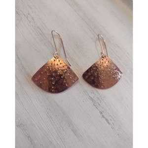 Collection de bijoux en cuivre et laiton écologiques, fabriqués à la main, de qualité supérieure, design exclusif, modèle 4, tendance, pour les fêtes - Product Image 3