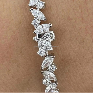 Bracelet tennis en moissanite taille marquise, argent sterling 925 plaqué rhodium, bijoux de luxe pour femme, idéal pour les mariages - Product Image 3