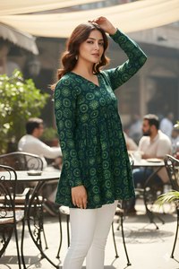 Top Casual da Donna con Scollo a V, Stampa Digitale su Tessuto in Seta Delta, Lunghezza Regolare, Manica Lunga, Completamente Cucito, Elegante Top per Ragazze - Product Image 6