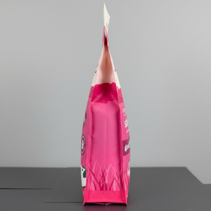 Sac pour aliments pour animaux de compagnie en film laminé offrant une forte protection barrière, une fermeture sécurisée et une conservation de la fraîcheur - Product Image 2