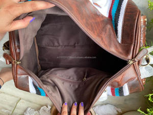 Nouveaux vrais sacs de sport en cuir usiné aztèque de Style Vintage faits à la main personnalisés grands sacs de voyage en cuir de laine tissés à la main occidentaux - Product Image 4