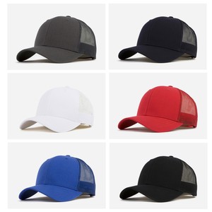 Casquette de baseball trucker en daim marron uni de haute qualité à 5 panneaux, logo personnalisé accepté, visière incurvée, maille, fermeture snapback - Product Image 1