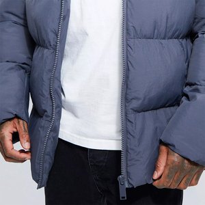 Chaqueta acolchada al por mayor con logotipo personalizado OEM impreso, chaqueta de invierno personalizada de alta calidad para hombre, chaqueta acolchada con bolsillos - Product Image 5