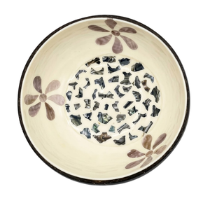 Vente en gros de bols en noix de coco gravés de haute qualité, articles artisanaux modernes et uniques, polis, durables et écologiques - Product Image 1