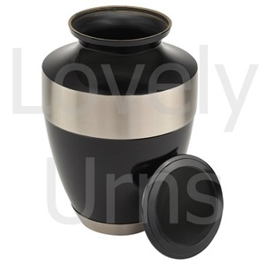 Urna Funeraria Negra Adria con Banda Plateada, Urna para Cenizas de Adultos, Recuerdo Conmemorativo Moderno y Elegante, Accesorios para Entierro - Product Image 4