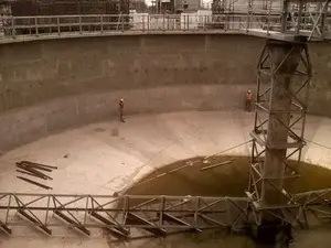 Revêtement en plastique renforcé de fibres de verre (FRP) pour une protection anti-corrosion et une résistance industrielle durable - Product Image 3