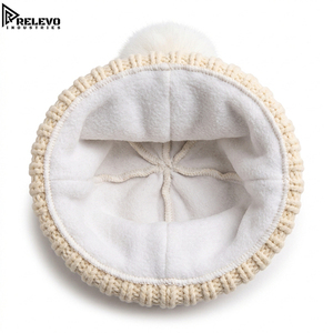 Bonnet en tricot épais personnalisé de haute qualité avec pompon, bonnet d'hiver lourd en tricot torsadé avec revers, doux, en fausse fourrure pour adultes - Product Image 3