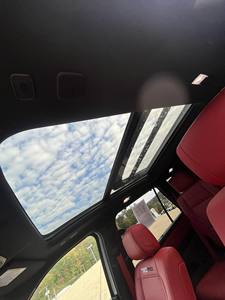 Toyota Sequoia TRD Pro Usada, Año 2025 - Product Image 6