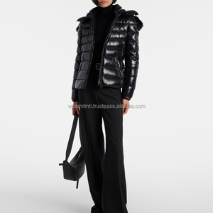 Chaqueta Acolchada con Capucha para Mujer, Precio al por Mayor, Nueva Colección, Unisex 2026, Chaquetas Softshell de Secado Rápido, Color Personalizable - Product Image 4