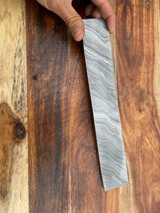 ใบมีดเปล่าทำมือเกรด DIY คุณภาพสูงจากเหล็กดามัสกัส ขนาด 10 นิ้ว สำหรับทำมีดล่าสัตว์ มีดสกินเนอร์ และมีดดาบ - Product Image 3