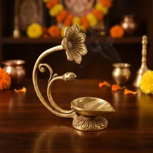 Brass Flower Design Handheld Diya <b>Oil</b> Lamp Traditional Indian Pooja <b>Candle</b> Holder Decorative Brass Religious Home Decor - Product Image 4