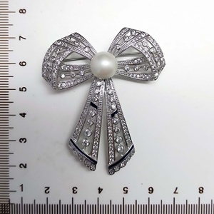 Elegant Exquisite Bow Brooch Pin with Copper Zircon Freshwater Pearl Enamel for Graduation and Anniversary <b>Gifts</b> - Product Image 1