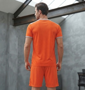 Conjunto de Camiseta y Pantalones Cortos de Fútbol TESSUTO de Spandex y Poliéster para Todas las Temporadas, Cuello en V, Personalización con Nombre y Número - Product Image 3