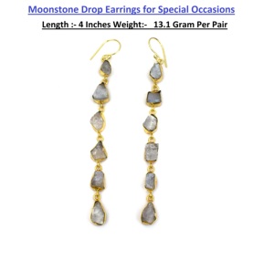 Boucles d'oreilles pendantes en pierre de lune naturelle plaquées or 18 carats, fabriquées à la main - Bijoux tendance unisexes - Product Image 2