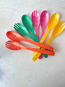 Ensemble de cuillères à thé en résine colorée faites à la main sur le thème des anges, forme personnalisée légère pour la cuisine à domicile - Product Image 5