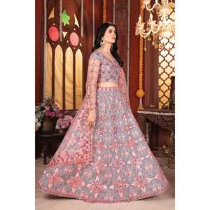 Lehenga choli ที่สวยที่สุดและกำลังมาแรงพร้อมอุปกรณ์เสริมสไตล์ปักด้วยด้าย - Product Image 5