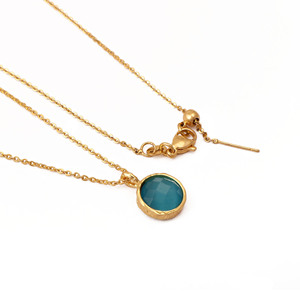 Collar con colgante redondo delicado de piedra preciosa ojo de gato azul, hecho a mano, chapado en oro, no se deslustra, para mujer, joyería para aniversario o boda. - Product Image 4