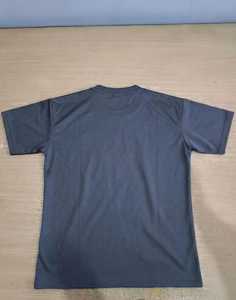 Camiseta de viaje antiarrugas con sublimación, fácil de cuidar, cuello redondo para mujer - Product Image 2