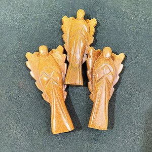 Venta al por mayor de hermosas figuras de ángeles de piedra roja natural de 3 pulgadas, talladas a mano, figuras de hadas, torres de cristal, artesanías de ángeles - Product Image 3