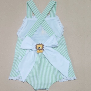 En gros Combinaison bébé d'été en seersucker avec nœud, barboteuse mode pour nouveau-né - Product Image 3