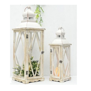 Lanterne décorative de mariage en bois de manguier, lanterne à bougie de haute qualité, lanterne en bois unique et décorative - Product Image 6
