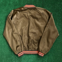 Chalk Line Unisex Cleveland pour Blouson Bomber en Satin avec Fermeture Éclair, Logo Brodé sur le Devant, Col Rabattu, Coupe Classique, Hiver Décontracté