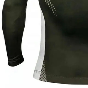 Dernier design, rashguard pour homme de haute qualité, taille personnalisée, respirant, fabriqué au Pakistan - Product Image 6