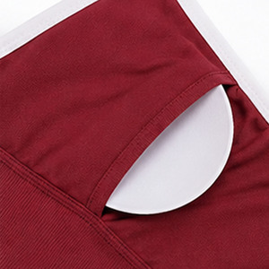 Women's Red Seamless Sports Bra With White Trim Medium Support Yoga Top Spaghetti Strap Scoop Neck Breathable Solid Design - Product Image 4