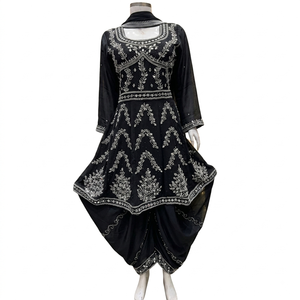 Conjunto FAMUCAAS rojo/borgoña estilo afgano con Kurti/Frock y pantalón Salwar, con bordado a mano en georgette, ideal para bodas y fiestas. - Product Image 5