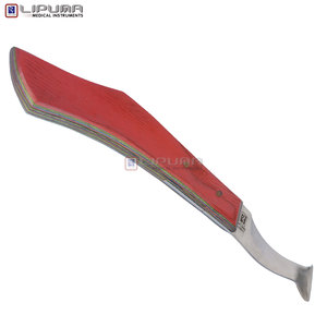 Cuchillo de Herrador LIPUMA TORQ con Mango de Fibra de Madera Roja de 24 cm, Herramienta de Recorte de Pezuñas de Acero Inoxidable Premium con Agarre Ergonómico para Caballos - Product Image 6