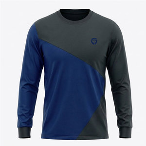 Chemise élégante pour homme à manches longues, design moderne, matière légère, idéale pour les réunions d'affaires et les looks décontractés. - Product Image 1