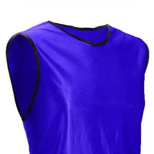 Best Selling Customized Soccer <b>Training</b> <b>Bibs</b> Open Sides Vest with Name Printing Cheap Polyester Soccer Wear for Adults - Product Image 5