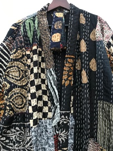 Kimono largo recién llegado para hombre o mujer en retazos de seda púrpura Kantha Kimono acolchado para mujer - Product Image 4