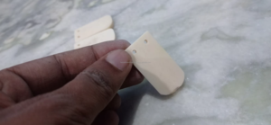 Collar con Colgante de Resina Hecho a Mano en India, de la Mejor Calidad, Exclusivo para Damas y Niñas, Modelo de Ángel Cristiano Natural - Product Image 3