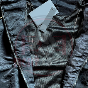 Trajes Urbanos Personalizados de Última Generación 2026 Black Night Memory con Ribete Reflectante, Cierre Completo con Cremallera y Capucha Ajustable - Product Image 4