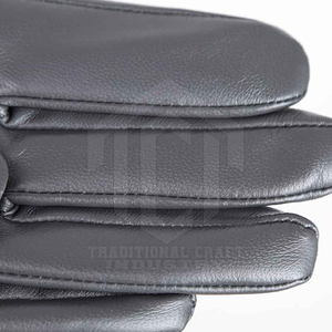 Guantes de Cuero para Hombre, Color Gris Oscuro, Cuero Suave, Correa de Muñeca con Tres Botones, Elegantes Guantes de Vestir para Conducir en Invierno - Product Image 2