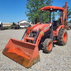 Pompe hydraulique de chargeuse-pelleteuse robuste Kubota M62 4x4 de qualité supérieure pour tracteur agricole et de construction à couple élevé - Product Image 5