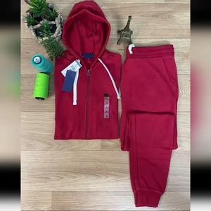 Ensemble de survêtements en gros, fabricant sur mesure, vêtements de sport pour hommes et femmes, OEM ODM, marque privée, entraînement, jogging, vêtements athlétiques - Product Image 2