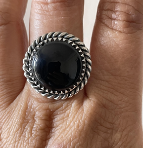 Anillo redondo de ónix negro, plata de ley 925, anillo de piedras preciosas hecho a mano para ella - Product Image 3
