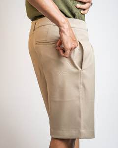 Men's <b>Mid</b> Waist Tailored Pleated Wrinkle-Free Bermuda Shorts Cotton Twill Cuffed Hem Casual Chino OEM ODM Wholesale Manufacturer - Product Image 3