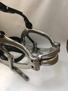 Venta al por mayor: Abrebocas ecuestre Millennium de acero inoxidable de calidad premium, estilo CAPS, para caballos GUJJAR INTERNATIONAL - Product Image 2