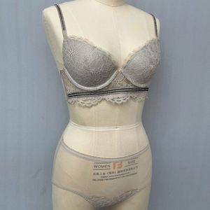Nuevo Conjunto de Lencería Femenina con Encaje Floral, Estilo Francés, con Aros, Push-Up, Acolchado, Transpirable y Cómodo, de Cintura Media, para Uso Diario - Product Image 5