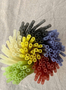 Pailles à boire comestibles en paille de riz, conçues avec des ingrédients végétaux, offrant une expérience de consommation sûre et durable - Product Image 3
