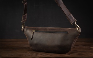 Riñonera de cuero de estilo moderno a precio asequible, recién llegada, muy demandada, riñonera de cuero sostenible. - Product Image 3