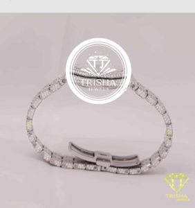 Montre de luxe pour homme entièrement sertie de diamants Moissanite avec bracelet en or blanc et style élégant de designer - Product Image 2
