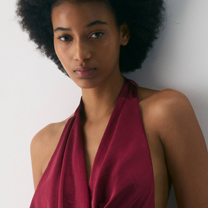 Top formal halter para mujer, sexy sin espalda, sin mangas, holgado de satén para verano, blusa halter personalizada para oficina - Product Image 3