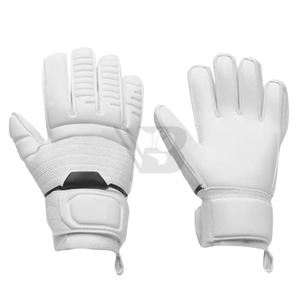 Factory Direct Wholesale Adult Soccer Goalkeeper Professional Finger Guard Goalkeeper Gloves Thickened Latex Non-slip - Product Image 1