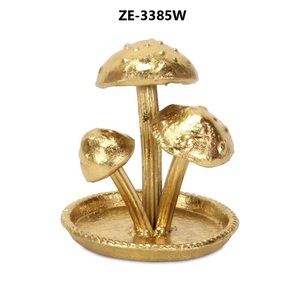 Plateau en fer plaqué or en forme de champignon, décoration moderne sur le thème des fées, pièce décorative de forme irrégulière pour la maison - Product Image 5
