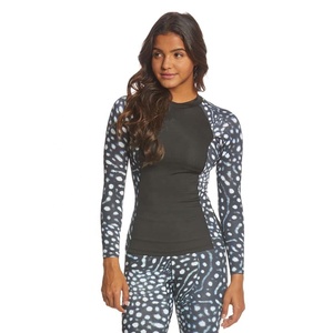 Maillot de bain une pièce réversible éco-responsable à manches longues et imprimé numérique pour femmes grandes tailles avec bretelles en V - Product Image 6