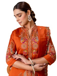 Kurta en soie brodée pour femme, col en V fendu, longueur courte, séchage rapide, avec salwar kameez indien à jambes larges et évasées - Product Image 3